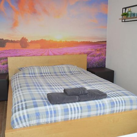 Modern And Private Studio With All Comfort! Apartment Roeselare Exterior foto